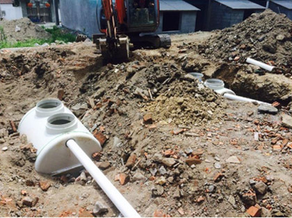 fiberglass septic tank that is working